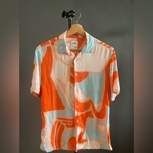 Zara relaxed button down, size small